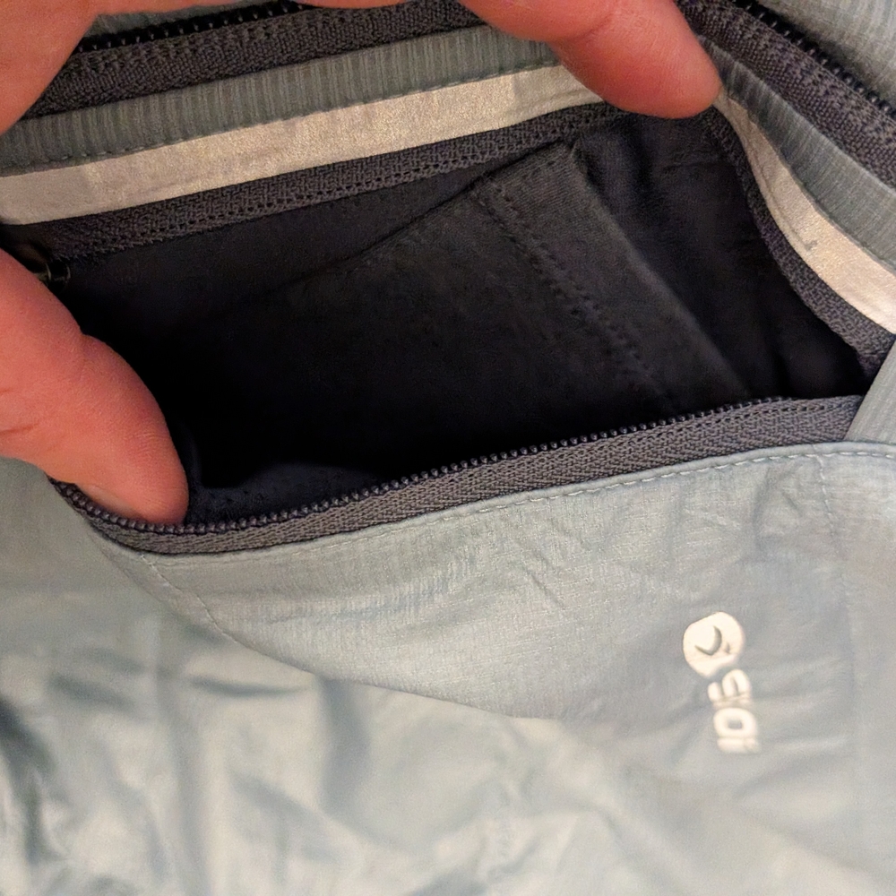 Sugoi Two-Tone Performance Jacket - Picture 5 of 9